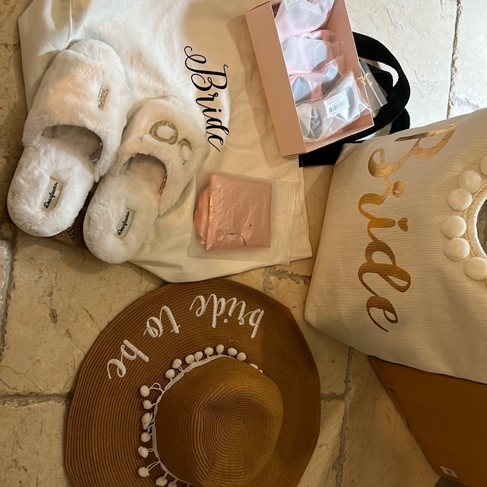 Bride to be starter pack :)